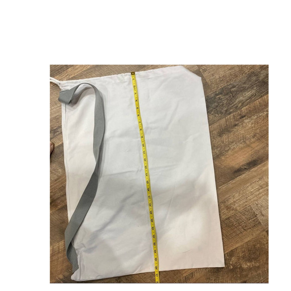 NWT PB Teen laundry sack with drawstring & strap - Picture 4 of 6